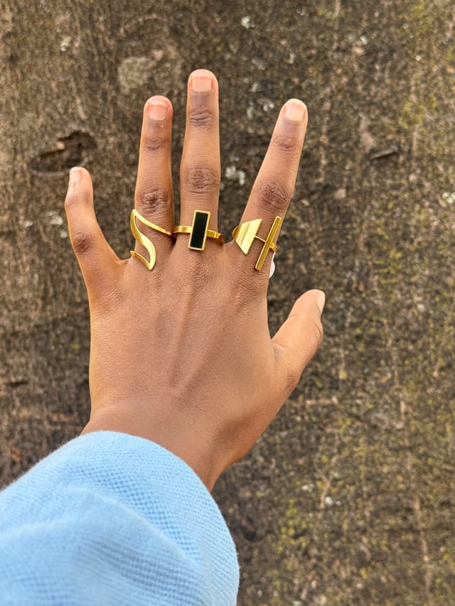 Elegant rings 